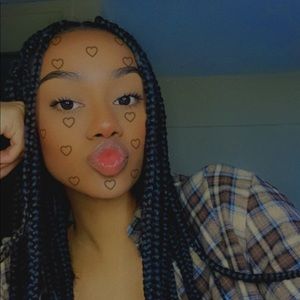 Meet your Posher, Gabi